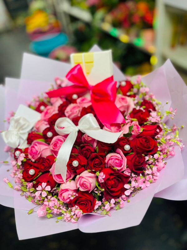 Luxe Romance – Pink & Red Rose Bouquet with Pearl Accents | Kigali Flower Delivery