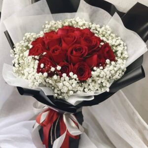 Red Romance Rose Bouquet – Kigali’s Best Flower Gift for Love & Occasions