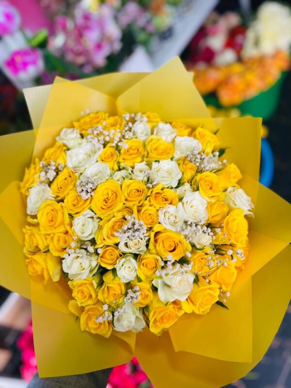 Sunshine Bliss Bouquet – Yellow & White Roses | Same-Day Flower Delivery in Kigali