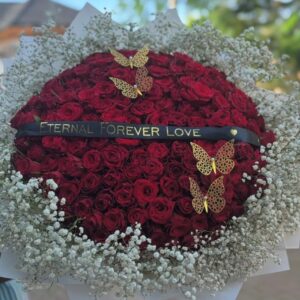 Eternal Love Signature Bouquet – Luxury Red Roses in Kigali
