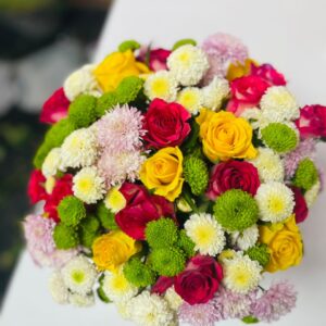 Elegant Mixed Bloom Vase – Kigali Flower Delivery in Stylish Glass
