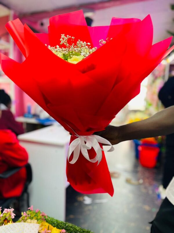Luxury Roses Bouquet - Image 3