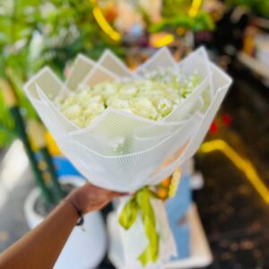Luxury White Roses Bouquet