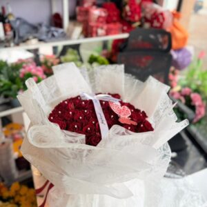 Crimson romance Bouquet